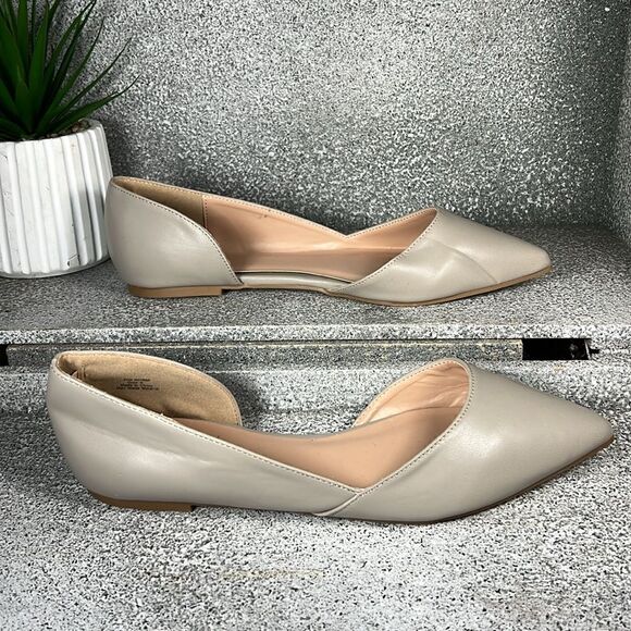 JC Journee Collection Cortni Women's Pointed-Toe Flats Size 9 - Picture 2 of 8